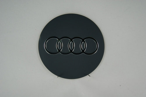 Audi suora keskimerkki 55,5mm harmaa